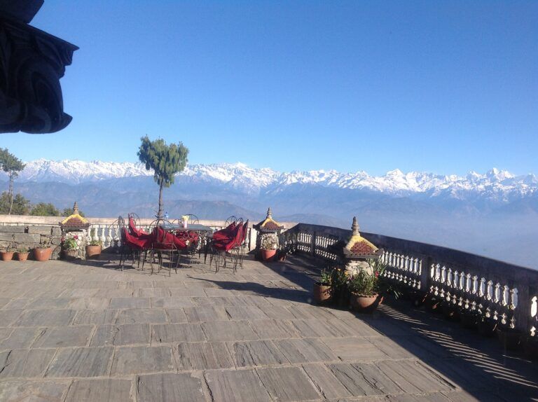 Vista dos Himalaias a partir de Nagarkot, no Nepal, visitada no roteiro Nepal Essencial