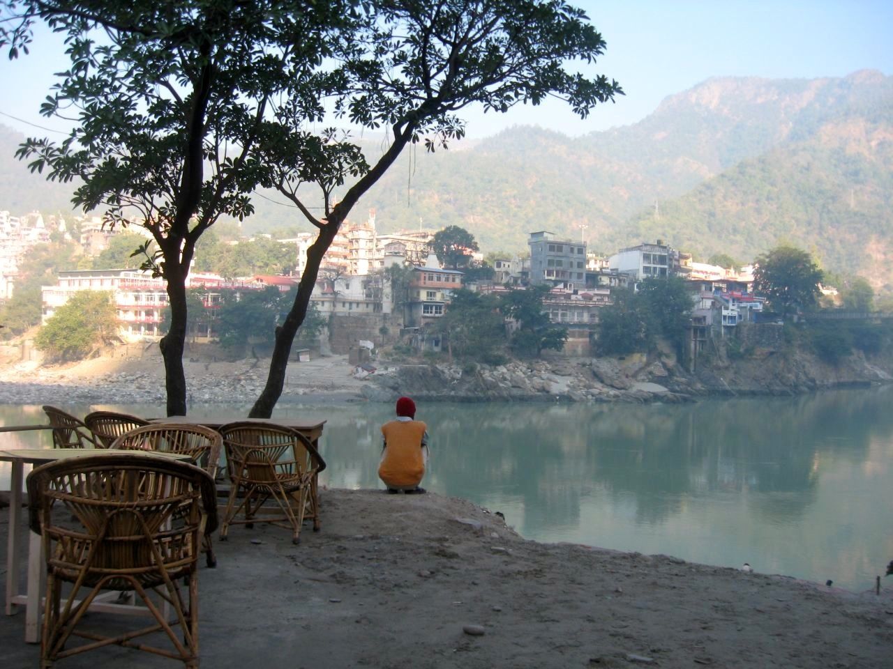 Rishikesh e o rio Ganges aos pés do Himalaia, Índia