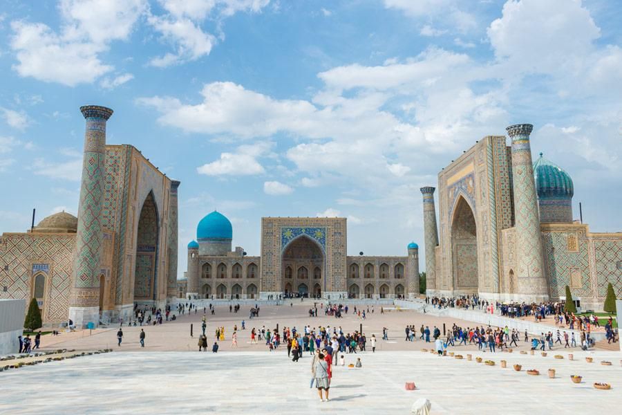 Praça Registan e suas madraças em Samarcanda, Uzbequistão
