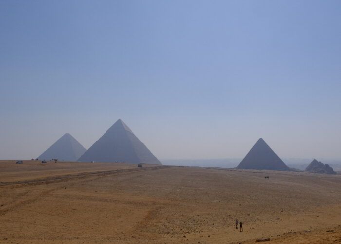 Panorama das Pirâmides de Gizé, no Egito