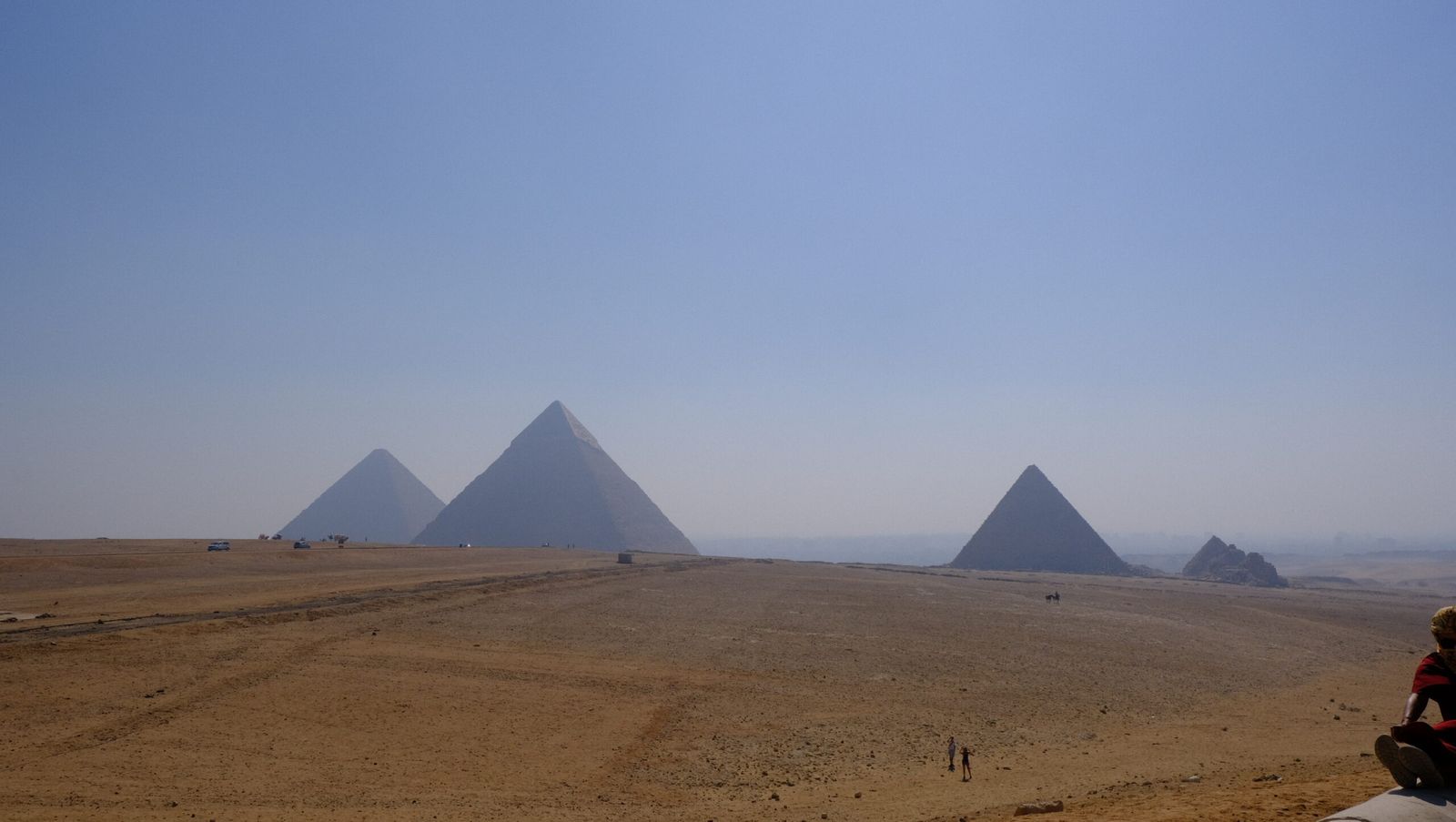 Panorama das Pirâmides de Gizé, no Egito