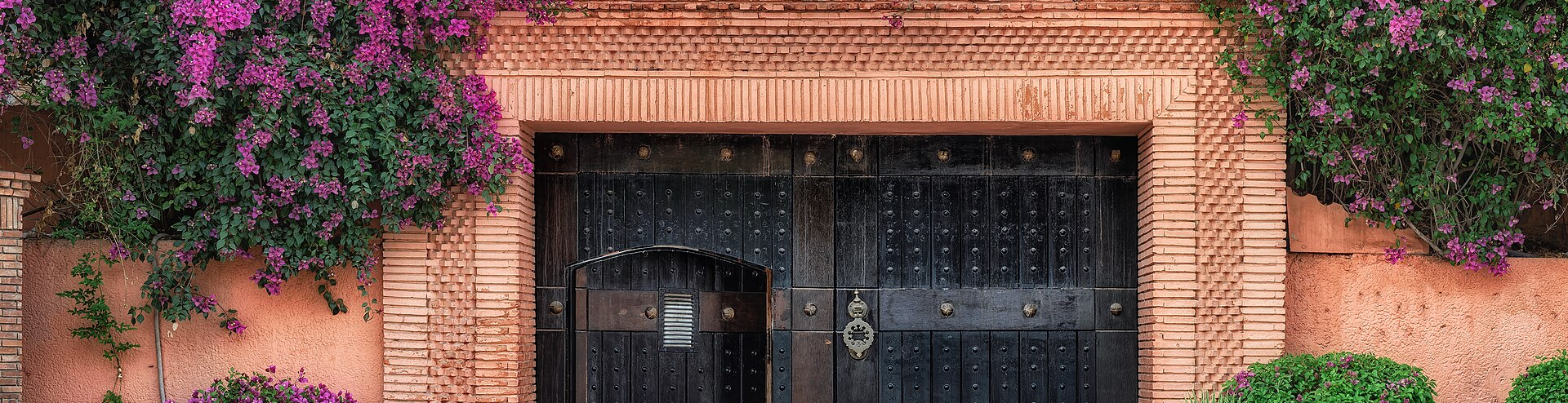 Detalhe arquitetônico em Marrakech
