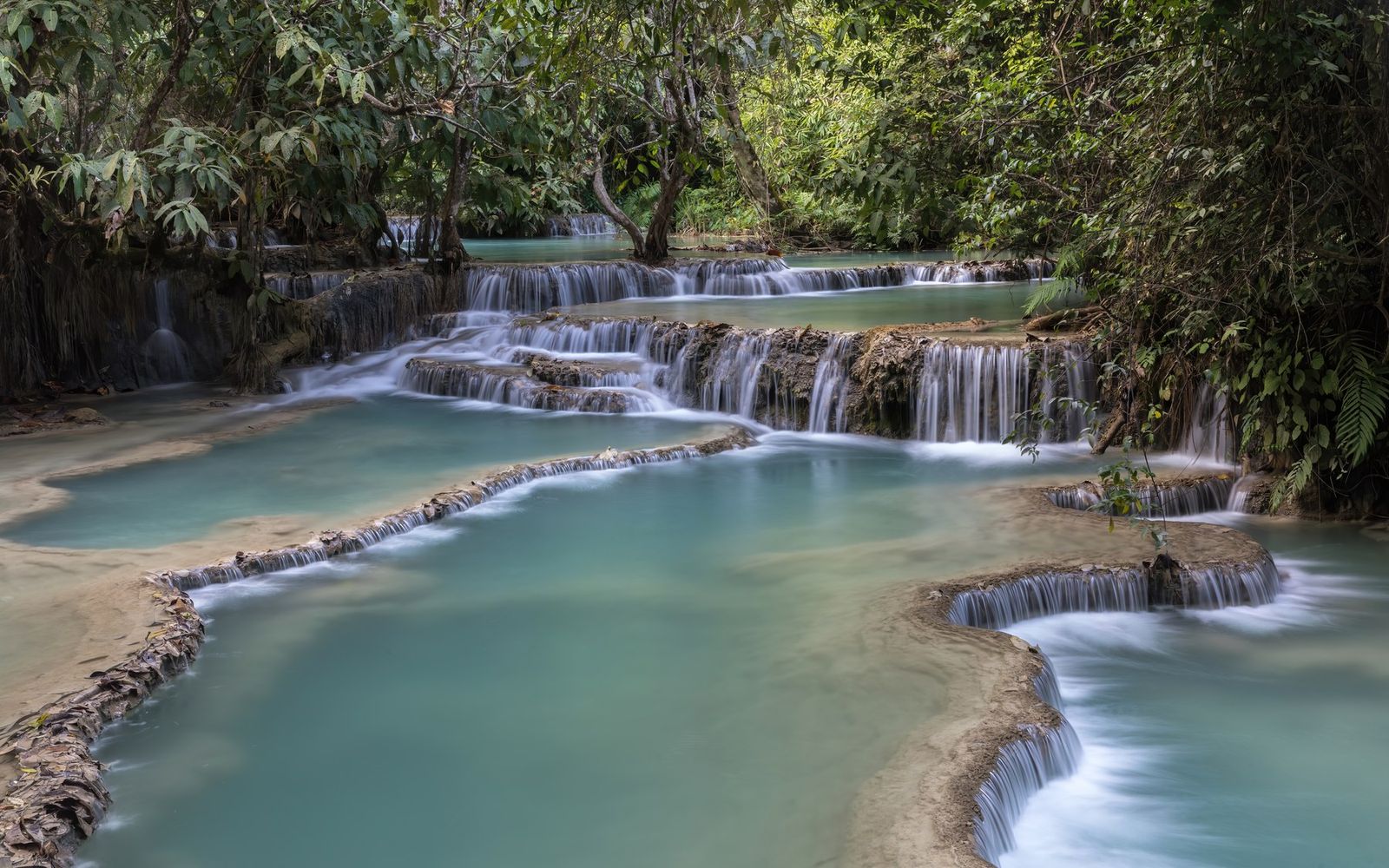 Piscinas naturais de Kuang Si — Laos