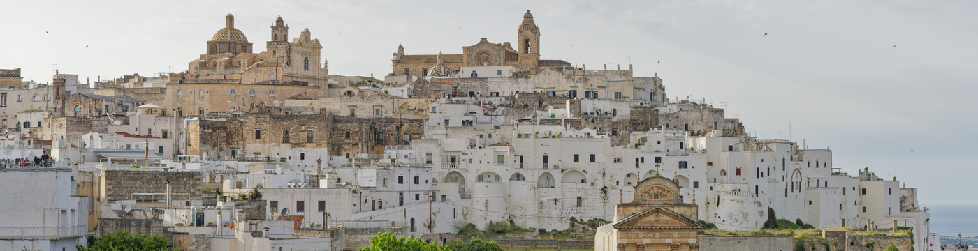 Panorama de Ostuni, a cidade branca da Puglia.