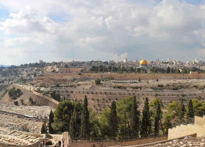 Panorama de Jerusalém visto do Monte das Oliveiras.
